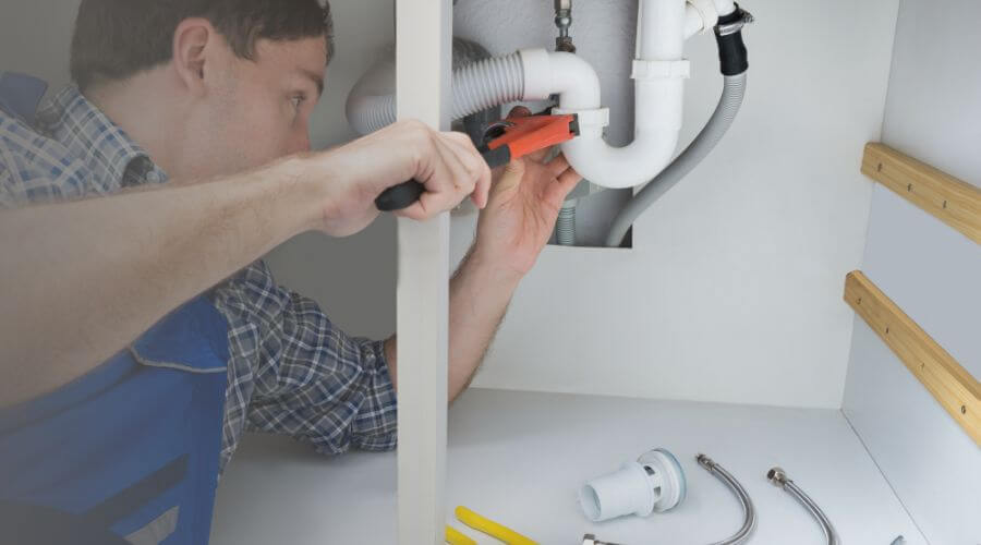 Local tankless water heater installation in Greenwood, MO